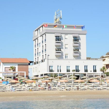 Hotel Caravel Marotta Exterior foto