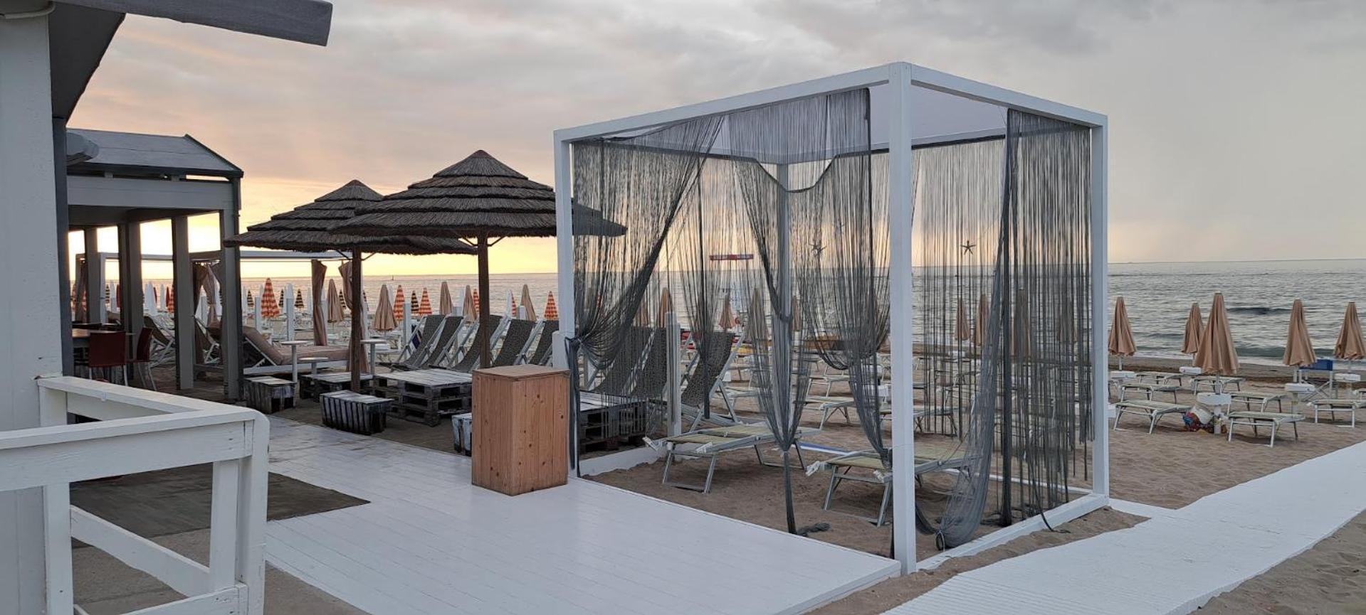 Hotel Caravel Marotta Exterior foto